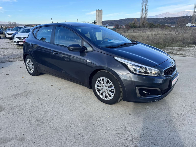 Kia XCeed, 2015 г., 110500 км, 100 к.с. - автомобили, коли, обяви за нови и употребявани 3