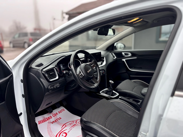 Kia XCeed Hybrid - автомобили, коли, обяви за нови и употребявани 8