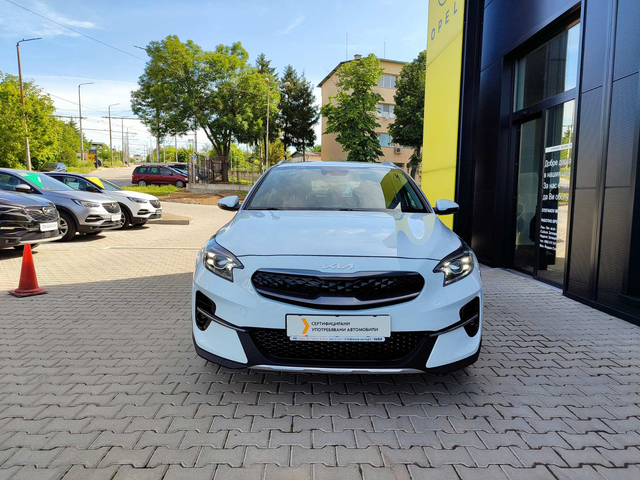 Kia xCeed SUV 141к.с. Plug-In Hybrid - автомобили, коли, обяви за нови и употребявани 1