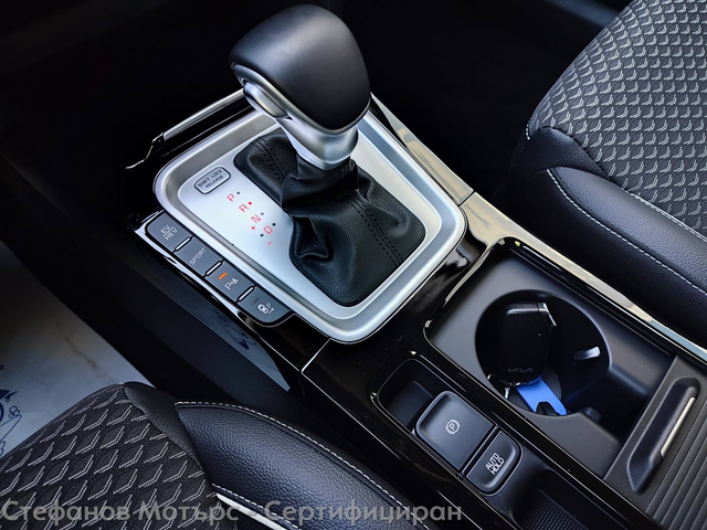Kia xCeed SUV 141к.с. Plug-In Hybrid - автомобили, коли, обяви за нови и употребявани 13