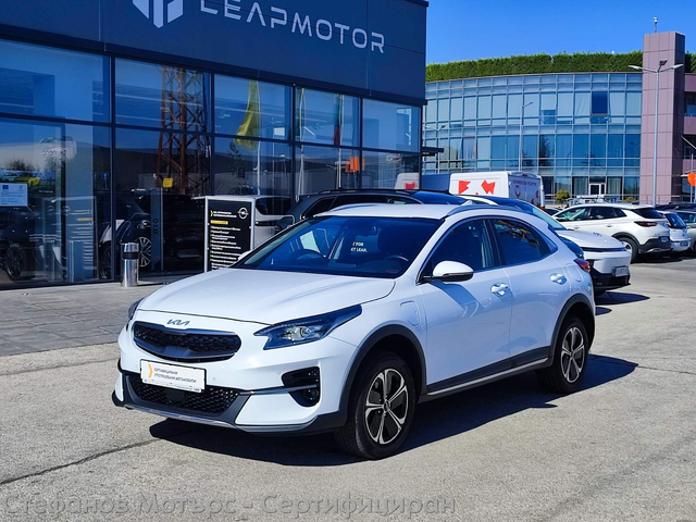 Kia xCeed SUV 141к.с. Plug-In Hybrid - автомобили, коли, обяви за нови и употребявани 2