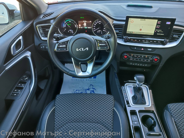 Kia xCeed SUV 141к.с. Plug-In Hybrid - автомобили, коли, обяви за нови и употребявани 9