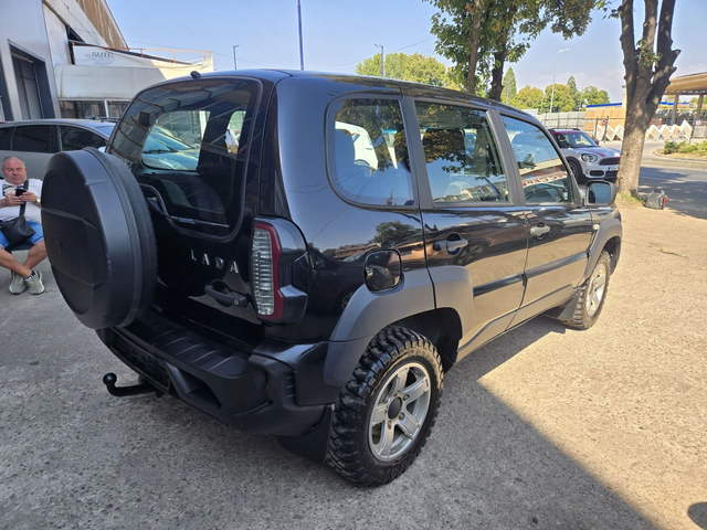 Lada Niva - автомобили, коли, обяви за нови и употребявани 3