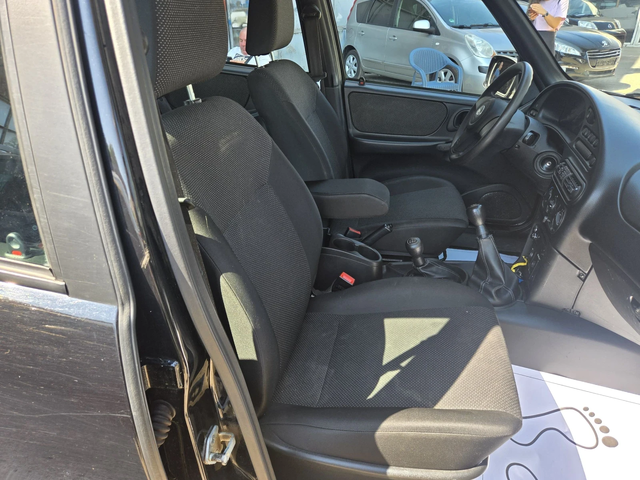 Lada Niva - автомобили, коли, обяви за нови и употребявани 6