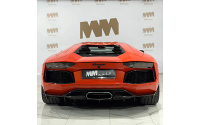 Lamborghini Aventador LP 700-4 Coupe* V12* Carbon - автомобили, коли, обяви за нови и употребявани 6