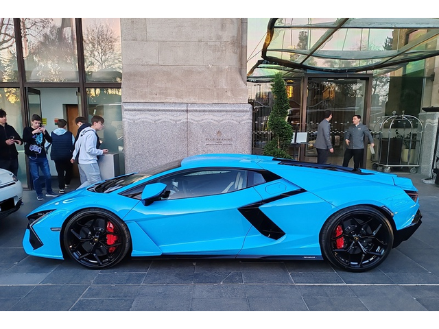 LAMBORGHINI Revuelto Revuelto 6.5 V12 HPEV 4WD - автомобили, коли, обяви за нови и употребявани 4
