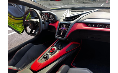 LAMBORGHINI Revuelto Revuelto 6.5 V12 HPEV 4WD - автомобили, коли, обяви за нови и употребявани 12