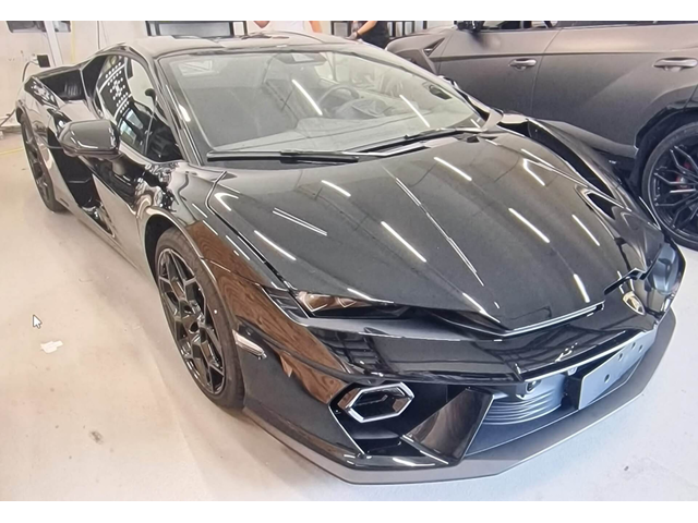 Lamborghini Temerario 4.0 PHEV/4WD/3D Камера/Керамика/Lift - автомобили, коли, обяви за нови и употребявани 1