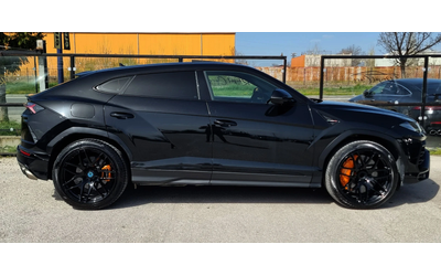 lamborghini-urus - 3