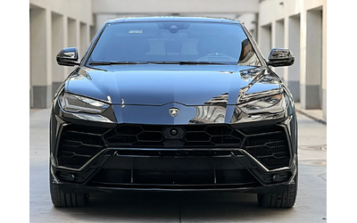 lamborghini-urus - 0