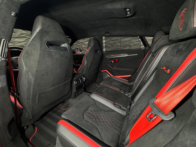 Lamborghini Urus Performante Exterior Carbon 3D B&O Sound System - автомобили, коли, обяви за нови и употребявани 11