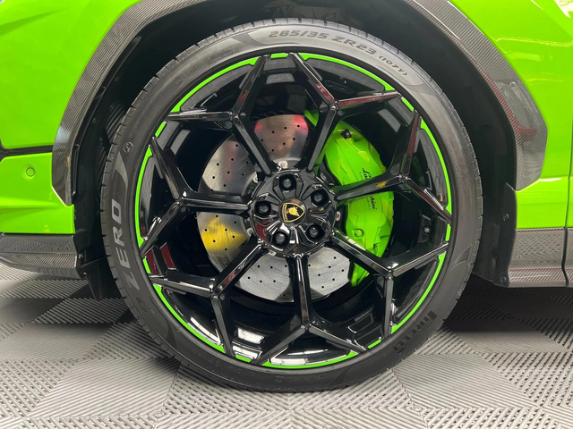 Lamborghini Urus Perfomante * CARBON* - автомобили, коли, обяви за нови и употребявани 11