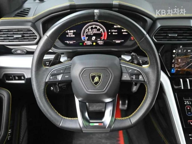 Lamborghini Urus 4.0 V8 ФИНАНСИРАНЕ - автомобили, коли, обяви за нови и употребявани 6