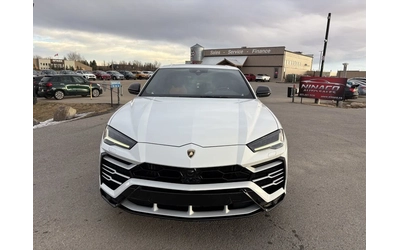 lamborghini-urus - 0
