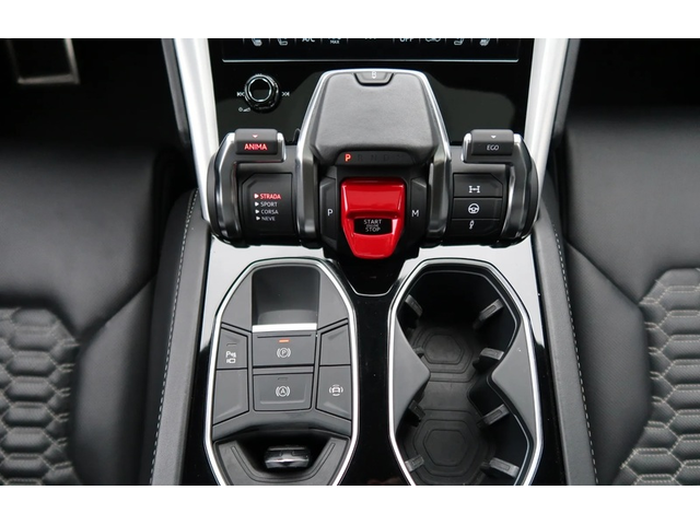 LAMBORGHINI URUS URUS 4.0 V8 AWD - автомобили, коли, обяви за нови и употребявани 10