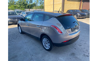 Lancia Delta 1.6 m-jet - автомобили, коли, обяви за нови и употребявани 6