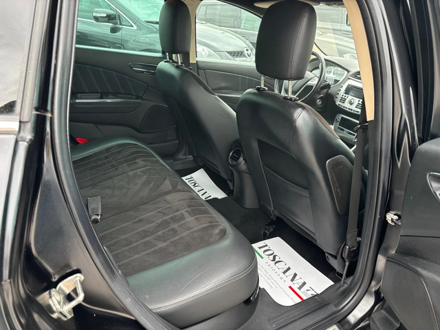 Lancia Delta 1.9 t.mjt * Hard Black* 190k.c* ЛИЗИНГ * - автомобили, коли, обяви за нови и употребявани 7