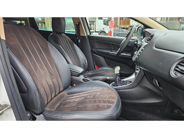 Lancia Delta 1.4 T-jet GAZ/KLIMA/KOJA - автомобили, коли, обяви за нови и употребявани 11