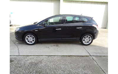 Lancia Delta 1.6Mjet-120-АВТОМАТ-ЛИЗИНГ-БАРТЕР - автомобили, коли, обяви за нови и употребявани 6