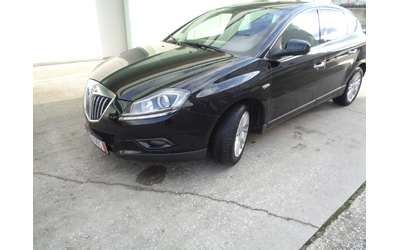 Lancia Delta 1.6Mjet-120-АВТОМАТ-ЛИЗИНГ-БАРТЕР - автомобили, коли, обяви за нови и употребявани 8