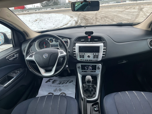 Lancia Delta 1.6m-jet-120-ITALIA - автомобили, коли, обяви за нови и употребявани 7