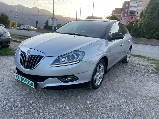 Lancia Delta 1.4i-TURBO-PANORAMA - автомобили, коли, обяви за нови и употребявани 0