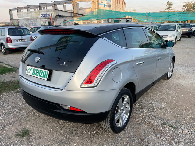 Lancia Delta 1.4i-TURBO-PANORAMA - автомобили, коли, обяви за нови и употребявани 6