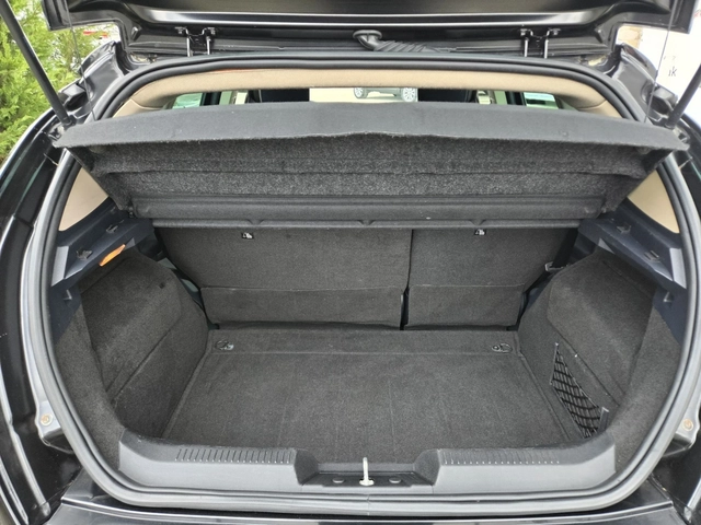 Lancia Delta 1.4T-120кс= 135.000км= 6ск= КЛИМАТИК - автомобили, коли, обяви за нови и употребявани 9