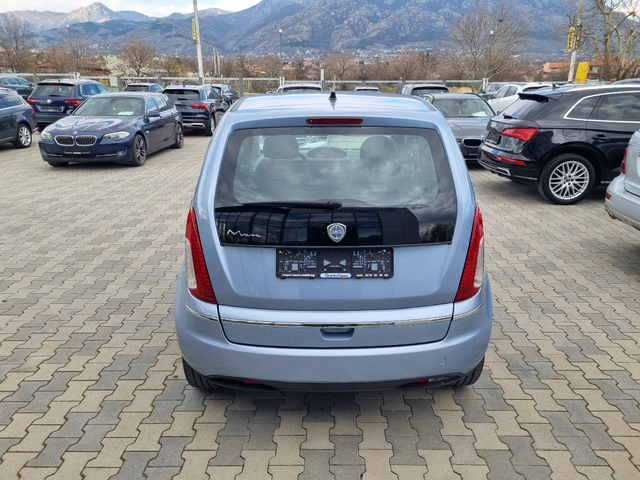 Lancia Musa 1.4 ГАЗ / 2010г. КАТО НОВА! - автомобили, коли, обяви за нови и употребявани 4