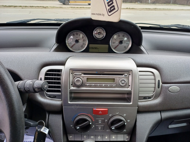 Lancia Y10 1.2i* ГАЗ, klimatik - автомобили, коли, обяви за нови и употребявани 11