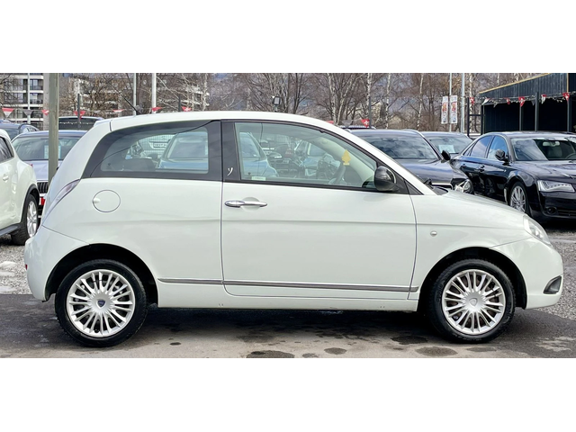 Lancia Ypsilon 1.3MJET 75HP E5A - автомобили, коли, обяви за нови и употребявани 3