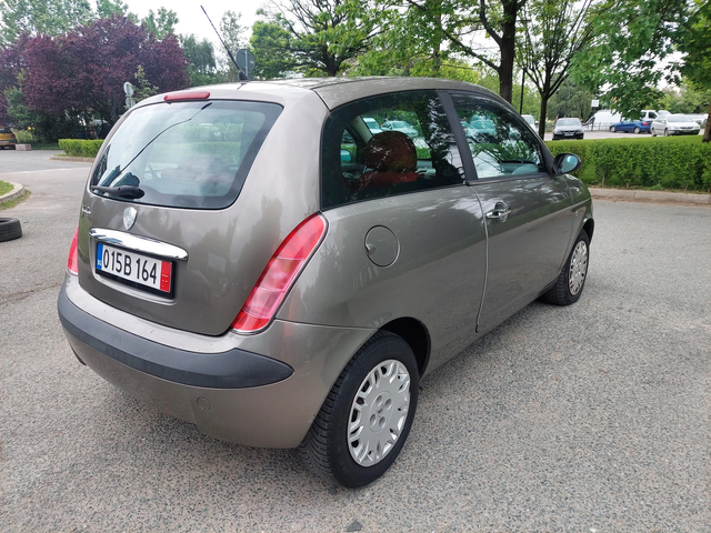 Lancia Ypsilon 1, 2i 60ps KLIMA - автомобили, коли, обяви за нови и употребявани 3