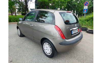 lancia-ypsilon - 4