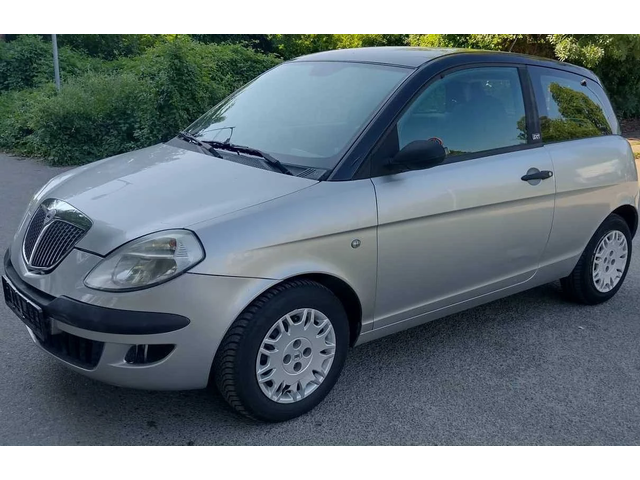 Lancia Ypsilon 1,2i 60ps KLIMA - автомобили, коли, обяви за нови и употребявани 0