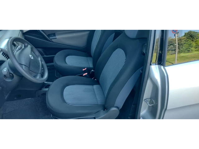 Lancia Ypsilon 1,2i 60ps KLIMA - автомобили, коли, обяви за нови и употребявани 6