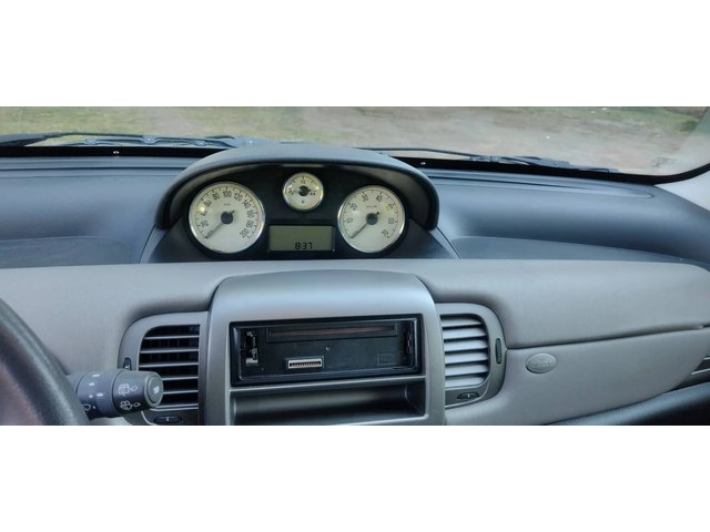 Lancia Ypsilon 1,2i 60ps KLIMA - автомобили, коли, обяви за нови и употребявани 8