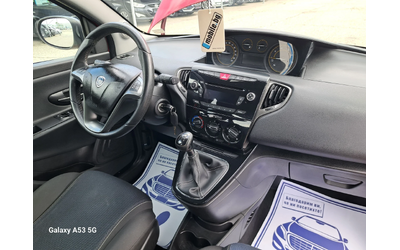 Lancia Ypsilon 1, 3 m-jet MOMO DESIGNE - автомобили, коли, обяви за нови и употребявани 13