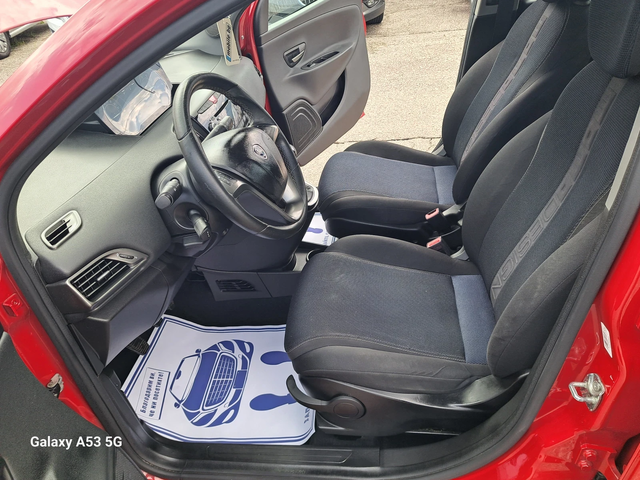 Lancia Ypsilon 1, 3 m-jet MOMO DESIGNE - автомобили, коли, обяви за нови и употребявани 9