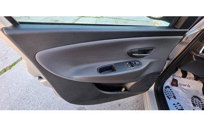 Lancia Ypsilon 1.2i 70k.c EURO 5B ITALIA - автомобили, коли, обяви за нови и употребявани 8