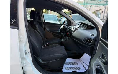 Lancia Ypsilon 1.2I - автомобили, коли, обяви за нови и употребявани 12