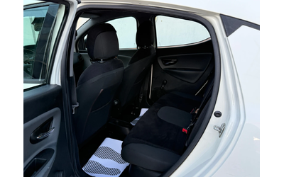 Lancia Ypsilon 1.2I - автомобили, коли, обяви за нови и употребявани 14