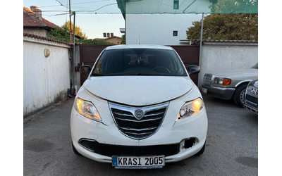 lancia-ypsilon - 1