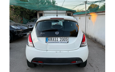 lancia-ypsilon - 4
