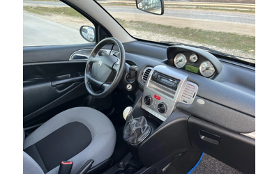 Lancia Ypsilon 1.3I 60кс EURO 4 KЛИМАТИК - автомобили, коли, обяви за нови и употребявани 10