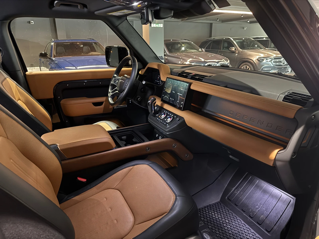 Land Rover Defender 90 P400 Dynamic X - автомобили, коли, обяви за нови и употребявани 11