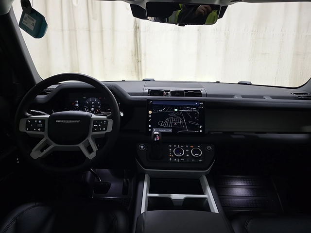 Land Rover Defender 110 P300 S - автомобили, коли, обяви за нови и употребявани 7