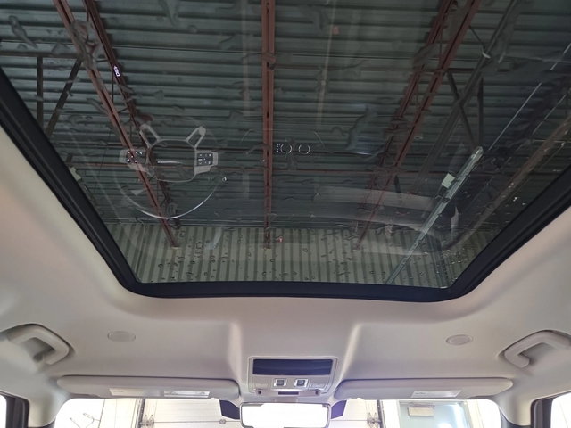 Land Rover Defender 110 P400 X-Dynamic SE - автомобили, коли, обяви за нови и употребявани 11