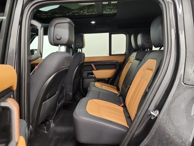 Land Rover Defender 110 X AWD - автомобили, коли, обяви за нови и употребявани 10