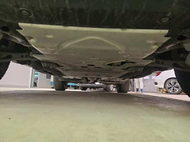 Land Rover Defender 110 X AWD - автомобили, коли, обяви за нови и употребявани 16