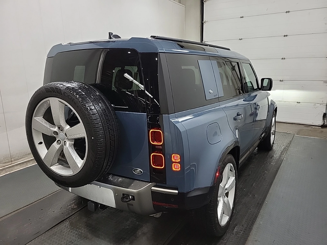 Land Rover Defender 110 X-Dynamic SE AWD - автомобили, коли, обяви за нови и употребявани 2